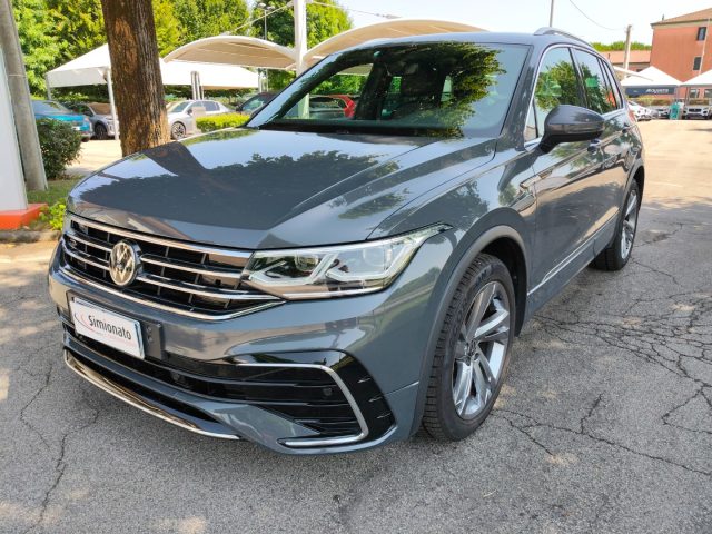 Volkswagen Tiguan 1.5 TSI 150 CV DSG ACT R-Line - foto 3 di 4