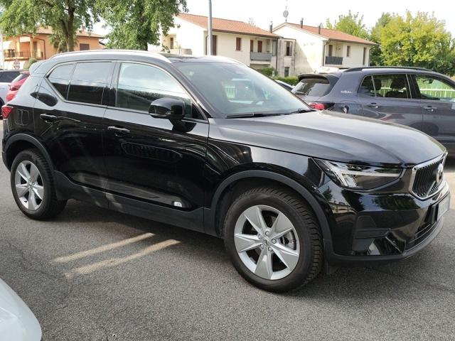 Volvo XC40 B3 automatico Core - foto 3 di 4