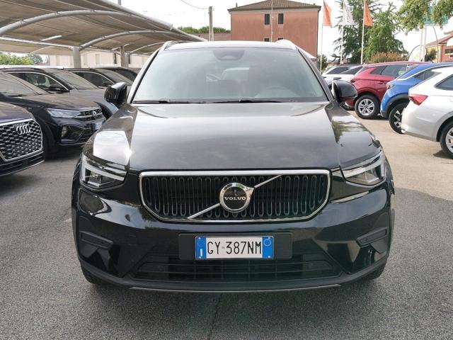 Volvo XC40 B3 automatico Core - foto 2 di 4