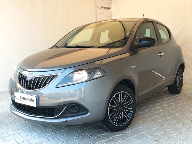 Lancia Ypsilon 1.0 FireFly 5 porte S&S Hybrid Silver Plus usato a RESANA