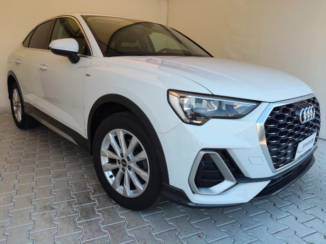 Audi Q3 SPB 35 TDI S tronic S line edition - foto 3 di 4