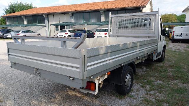 Citroen Jumper 35 2.2 HDi/120 PASSO LUNGO Cabinato - foto 3 di 4