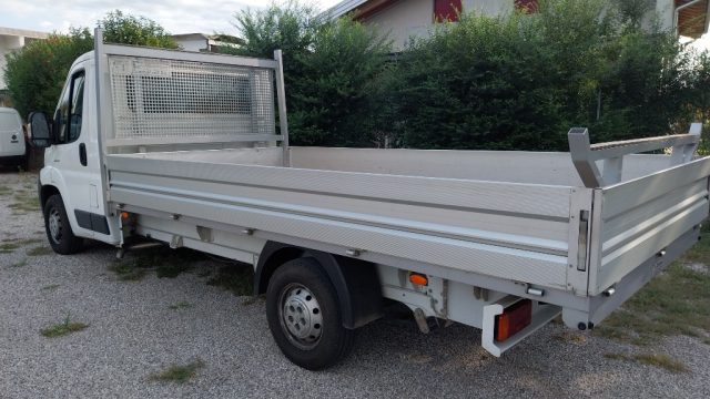Citroen Jumper 35 2.2 HDi/120 PASSO LUNGO Cabinato - foto 2 di 4