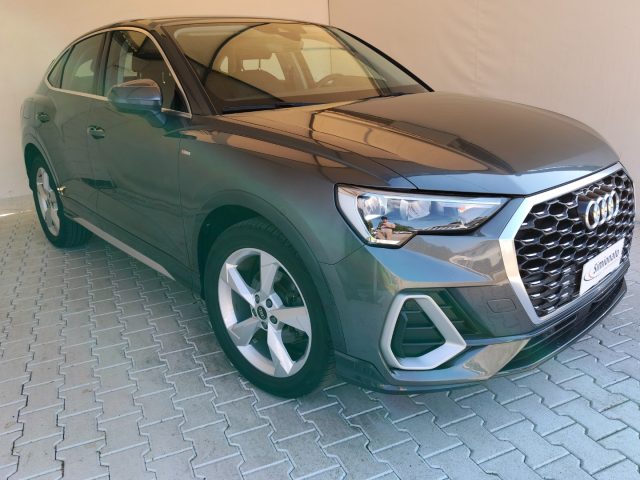 Audi Q3 SPB 35 TDI S tronic S line edition - foto 4 di 4