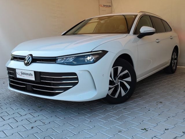 Volkswagen Passat Variant 2.0 TDI SCR EVO DSG Business, del 2024, 57.270 km, in vendita a Resana (TV)