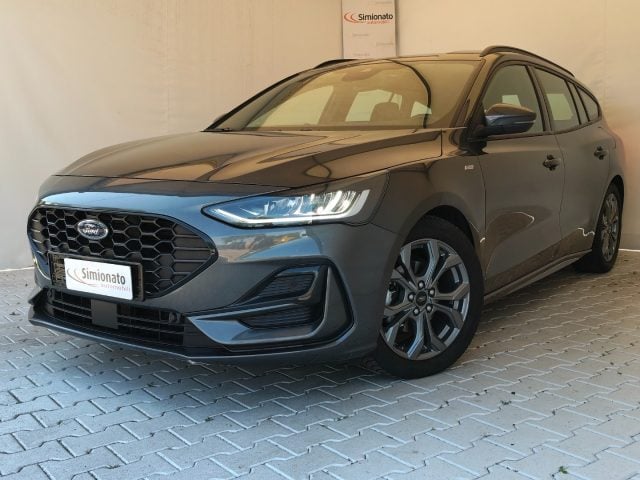Ford Focus 1.0 THYBRID/BENZIAN 155 CV automatico SW ST-Line, del 2023, 88.000 km, in vendita a Resana (TV)