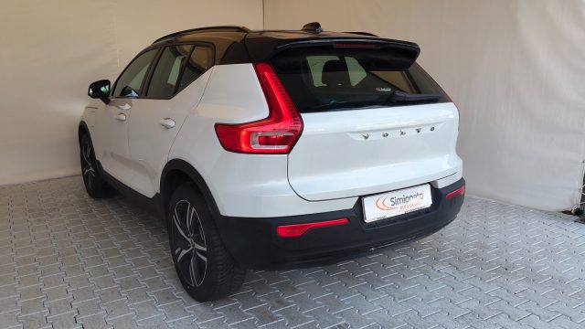 Volvo XC40 T5 Recharge Plug-in Hybrid R-design usato a RESANA