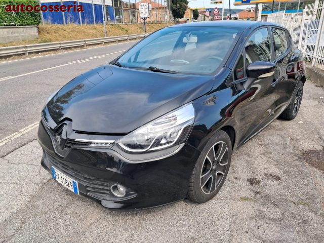 Renault Clio 1.2 - foto 2 di 4