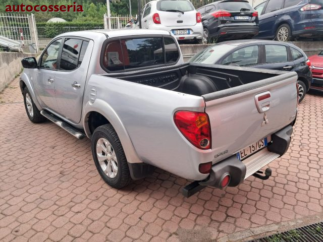 Mitsubishi L200 d.c. 180 cv, gancio tr. - foto 3 di 4