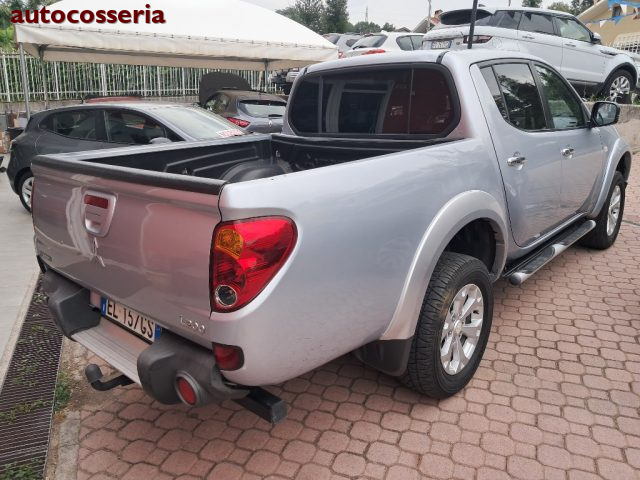 Mitsubishi L200 d.c. 180 cv, gancio tr. usato a COSSERIA