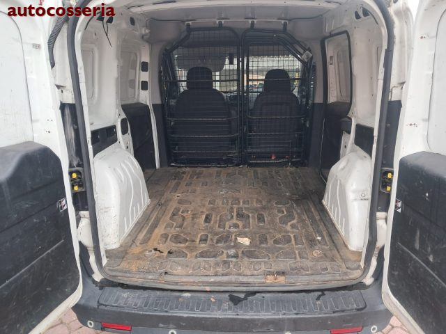 Opel Combo 1.6 MJ - foto 2 di 3