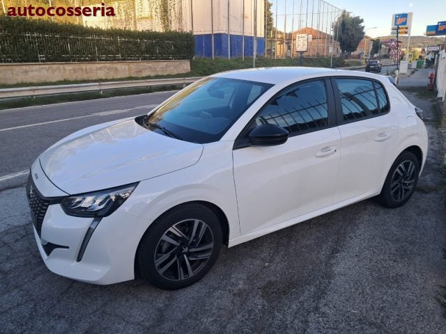 Peugeot 208 1.2 allure - foto 2 di 4