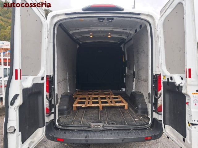 Ford Transit furgone 130 cv - foto 2 di 4