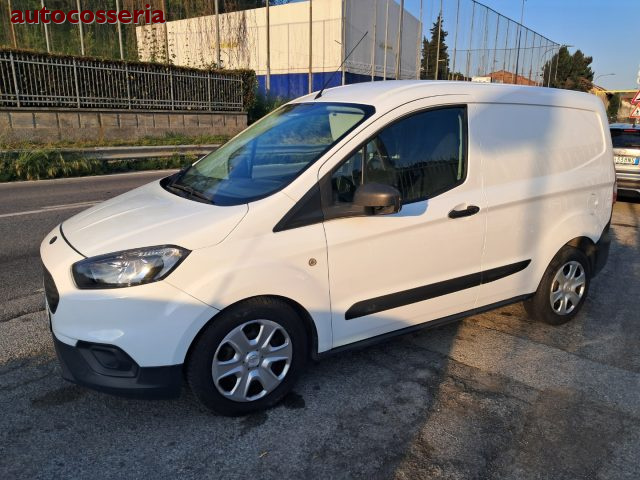Ford Courier 1.5 Tdci usato a COSSERIA
