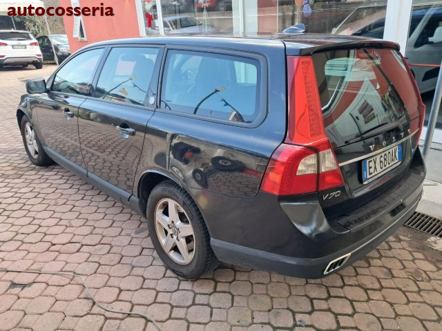 Volvo V70 Drive - foto 4 di 9