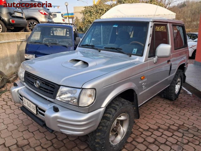 Hyundai Galloper 2.5 tdi gancio traino usato a COSSERIA