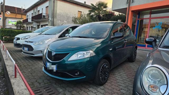 Lancia Ypsilon 1.0 FireFly 5 porte S&S Hybrid Ecochic Gold - foto 3 di 4