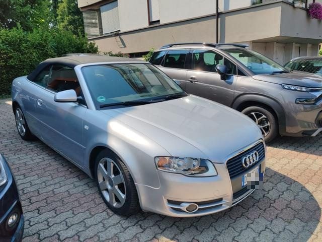 Audi A4 Cabriolet 2.0 TDI F.AP., del 2006, 182.000 km, in vendita a Castiglione Olona (VA)
