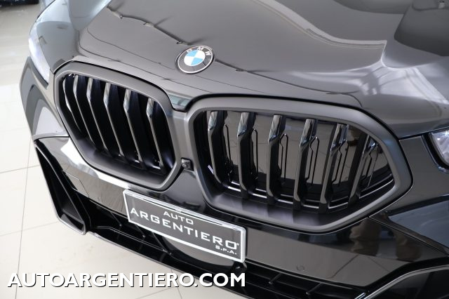 BMW X6 xDrive40d 48V Msport Pro, del 2024, 2.109 km, in vendita a Ceglie Messapica (BR)