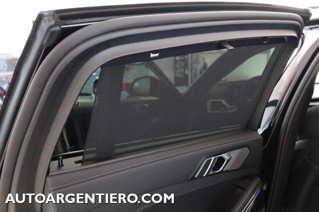 BMW X6 xDrive40d 48V Msport Pro, del 2024, 2.109 km, in vendita a Ceglie Messapica (BR)