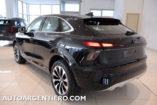 Audi Q3 SPB TDI 110 kW S tronic Business Advanced - foto 3 di 4