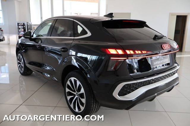Audi Q3 SPB TDI 110 kW S tronic S Line edition - foto 3 di 4