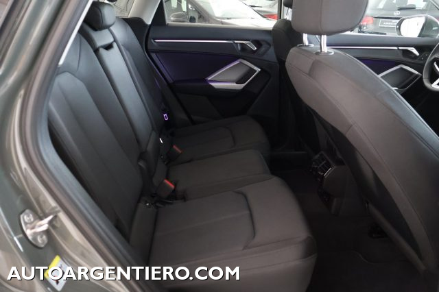 Audi Q3 35 TDI S tronic Business Advanced, del 2025, 18.647 km, in vendita a Ceglie Messapica (BR)