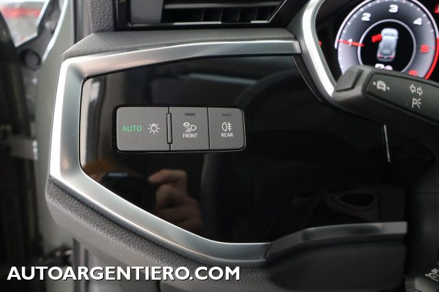 Audi Q3 35 TDI S tronic Business Advanced, del 2025, 18.647 km, in vendita a Ceglie Messapica (BR)