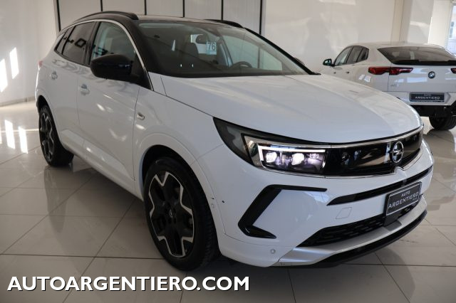 Opel Grandland 1.5 diesel Ecotec aut. Ultimate 130cv led navi, del 2024, 32.654 km, in vendita a Ceglie Messapica (BR)