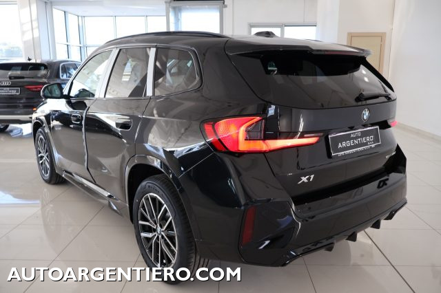 BMW X1 sDrive 18d Msport - foto 3 di 4