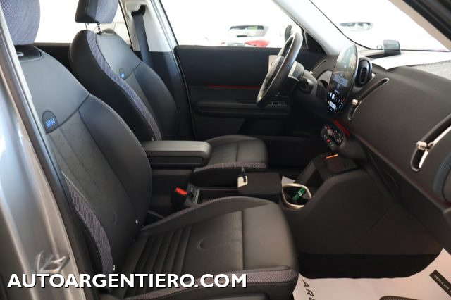 MINI Countryman D Classic Countryman CERCHI 19 LUCI AMBIENT, del 2025, 26.646 km, in vendita a Ceglie Messapica (BR)