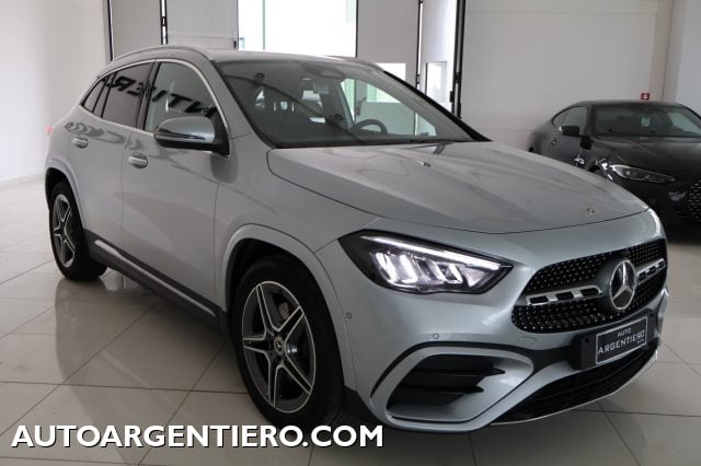 Mercedes-Benz GLA 180 d Automatic AMG Line Premium, del 2025, 10.636 km, in vendita a Ceglie Messapica (BR)