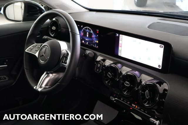Mercedes-Benz A 180 d Automatic Progressive Advanced, del 2025, 24.853 km, in vendita a Ceglie Messapica (BR)