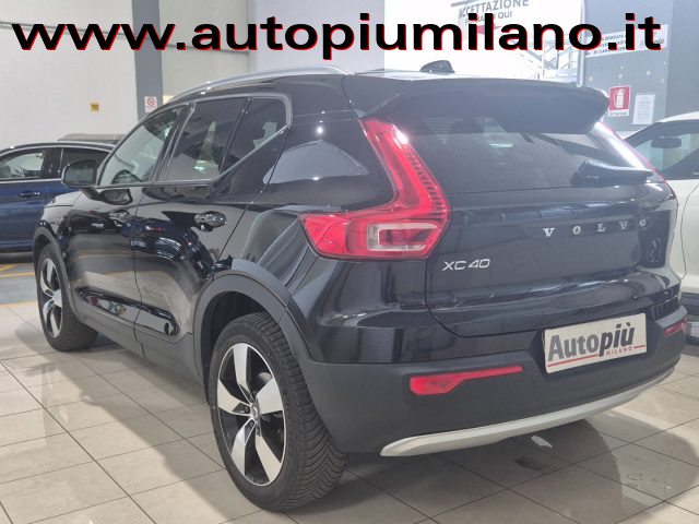 Volvo XC40 T3 Momentum Core - foto 4 di 4