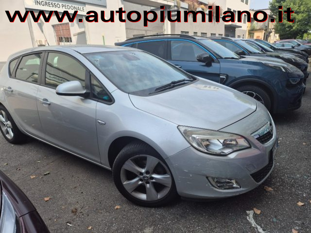 Opel Astra 1.4 100CV 5 porte Elective - foto 2 di 4