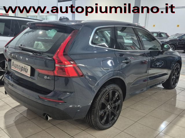 Volvo XC60 B4 (d) AWD Geartronic Business Plus - foto 2 di 29
