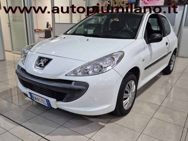Peugeot 206 Plus 1.1 60CV 3p. Urban, del 2010, 109.000 km, in vendita a Milano (MI)