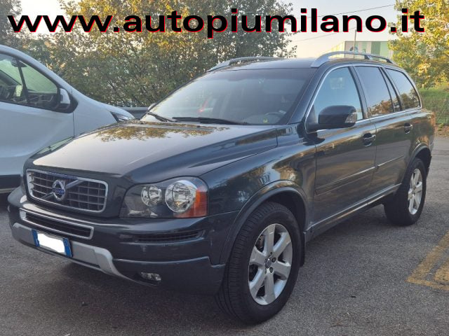 Volvo XC90 D5 AWD Geartronic Momentum, del 2014, 130.240 km, in vendita a Milano (MI)