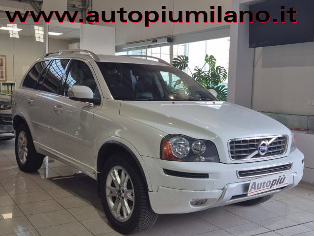 Volvo XC90 D5 AWD Geartronic Momentum - foto 3 di 4