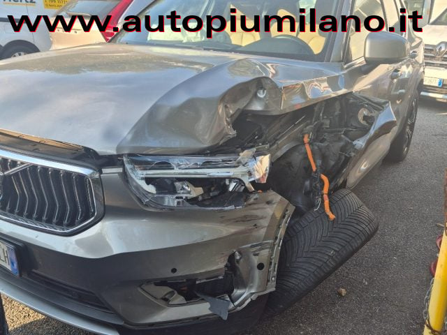 Volvo XC40 T5 Recharge Plug-in Hybrid Inscription, del 2020, 54.000 km, in vendita a Milano (MI)