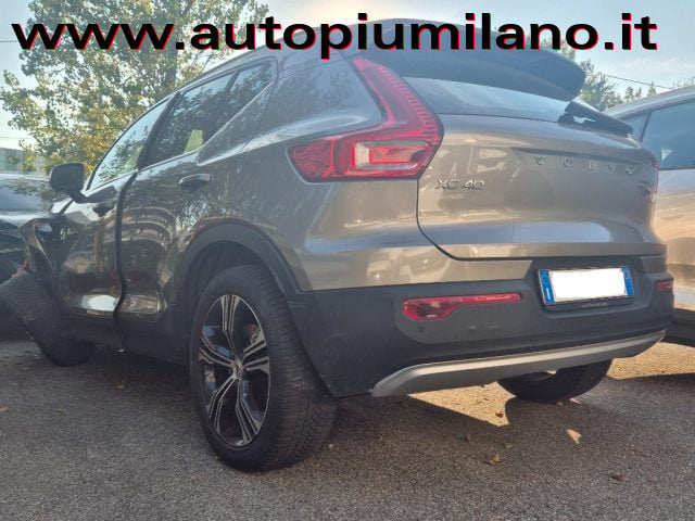 Volvo XC40 T5 Recharge Plug-in Hybrid Inscription - foto 3 di 4