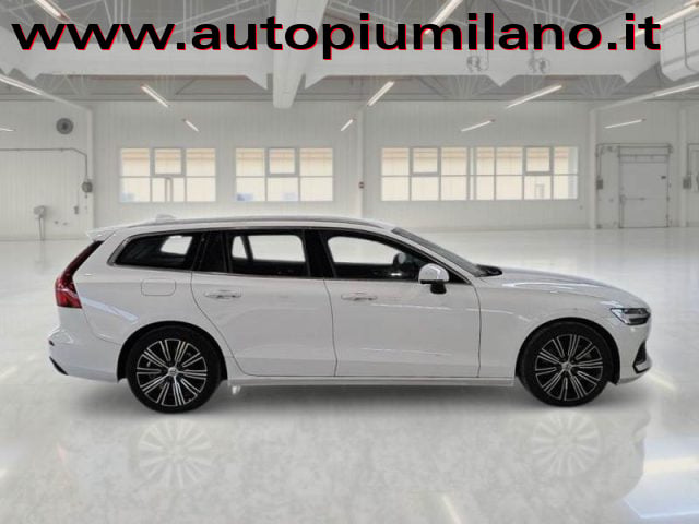 Volvo V60 T6 Recharge AWD Plug-in Hybrid Inscription Express - foto 3 di 4