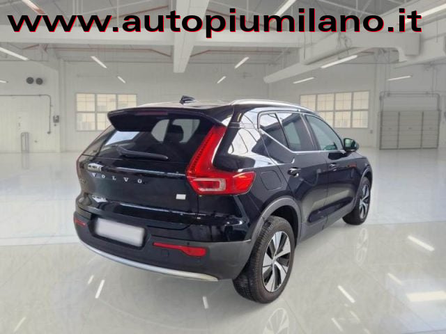 Volvo XC40 B3 automatico Core - foto 2 di 4