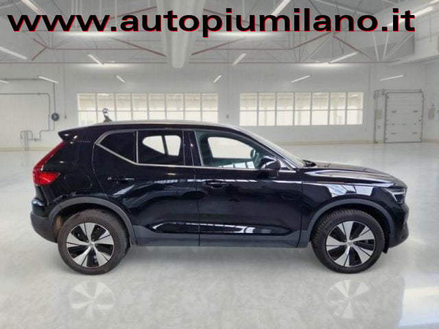 Volvo XC40 B3 automatico Core - foto 3 di 4