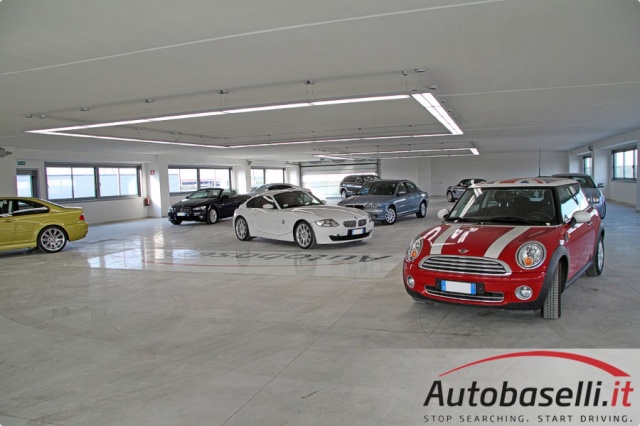 Nissan 370Z COMPRO AUTO PAGAMENTO IN CONTANTI - foto 4 di 4