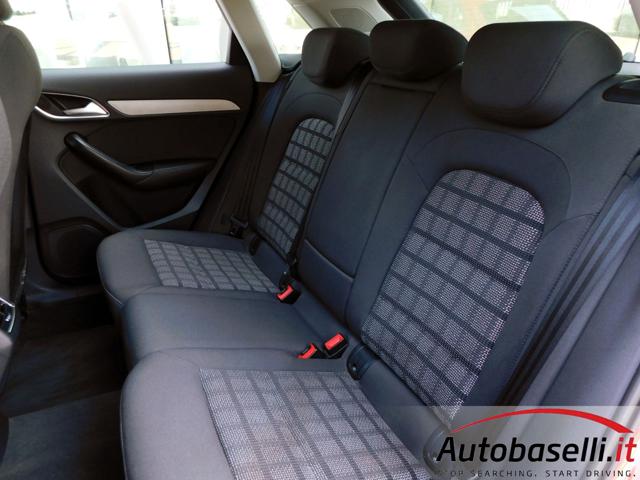 Audi Q3 2.0TDI 140CV QUATTRO, TETTUCCIO, NAVIGATORE, XENO - foto 3 di 4