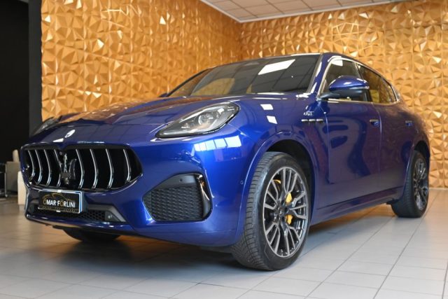 Maserati Grecale 2.0 GT 300CV MHEV Q4 F1 NAVI 20"PINZE GIALLE FULL! - foto 2 di 4
