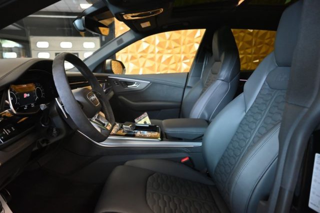 Audi RS Q8 PERFORMANCE 640CV MOD.2026 CARBOCERAMICI SCONTO22% nuovo a BRESCIA