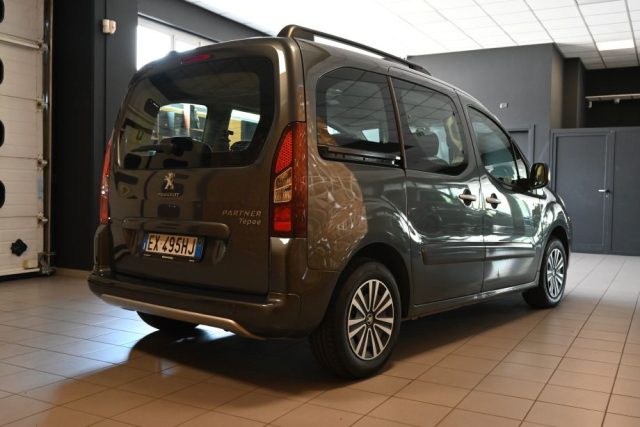 Peugeot Partner TEPEE 1.6 HDI 92CV STYLE TETTO ISOFIX 5POSTI NUOVO - foto 3 di 4