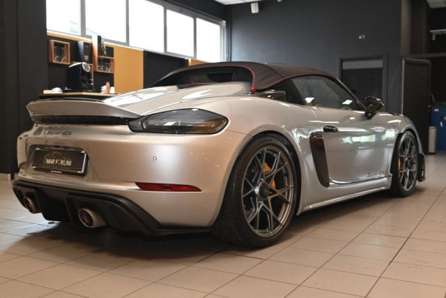 Porsche 718 Spyder RS PDK WEISSACH SOLLEVATORE CARBOCERAMICI RACE-TEX - foto 3 di 4